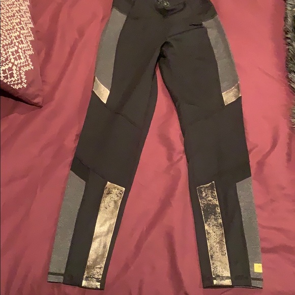 Betsey Johnson leggings - Picture 2 of 8